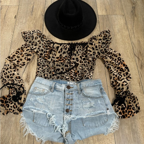 House Of Harlow Vada Leopard Bodysuit Revolve - Picture 6 of 7